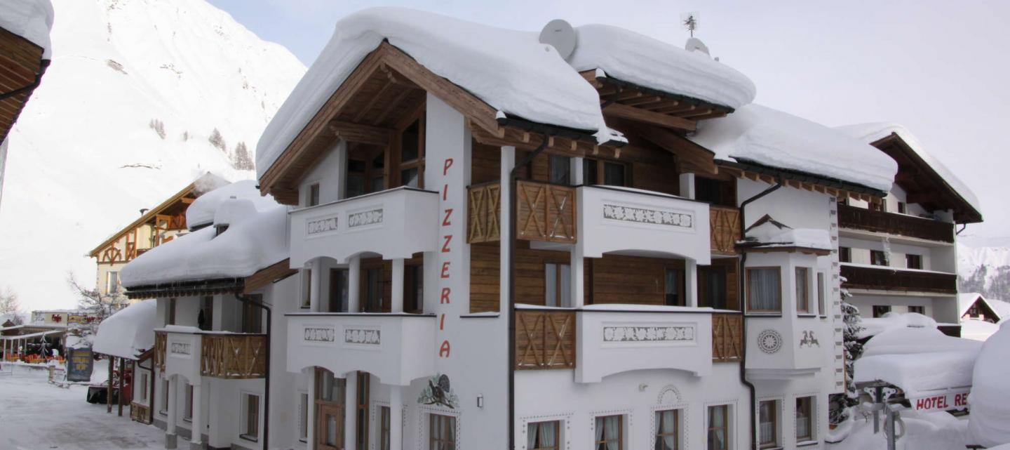 Camona Aussen Winter hinten